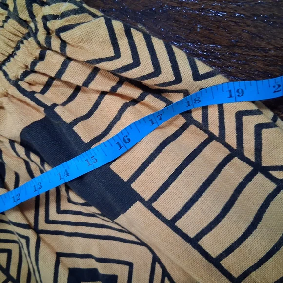 NWOT UNISEX Geometric Black and Tan Joggers - Picture 3 of 4